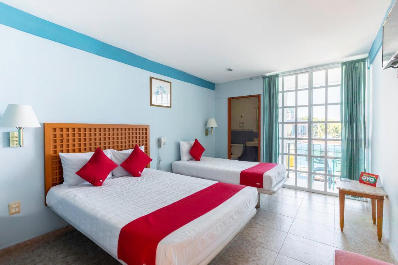 Hotel Gandhi Chetumal Exterior photo