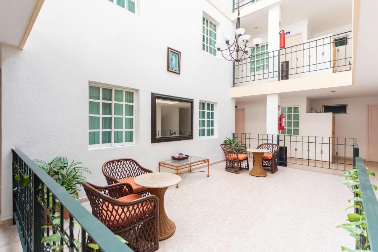 Hotel Gandhi Chetumal Exterior photo