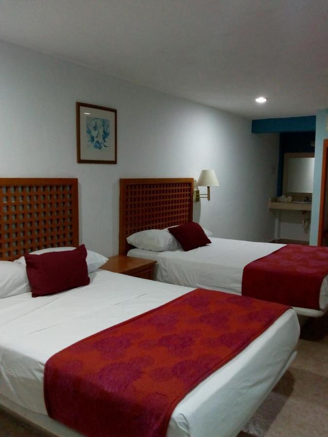 Hotel Gandhi Chetumal Exterior photo