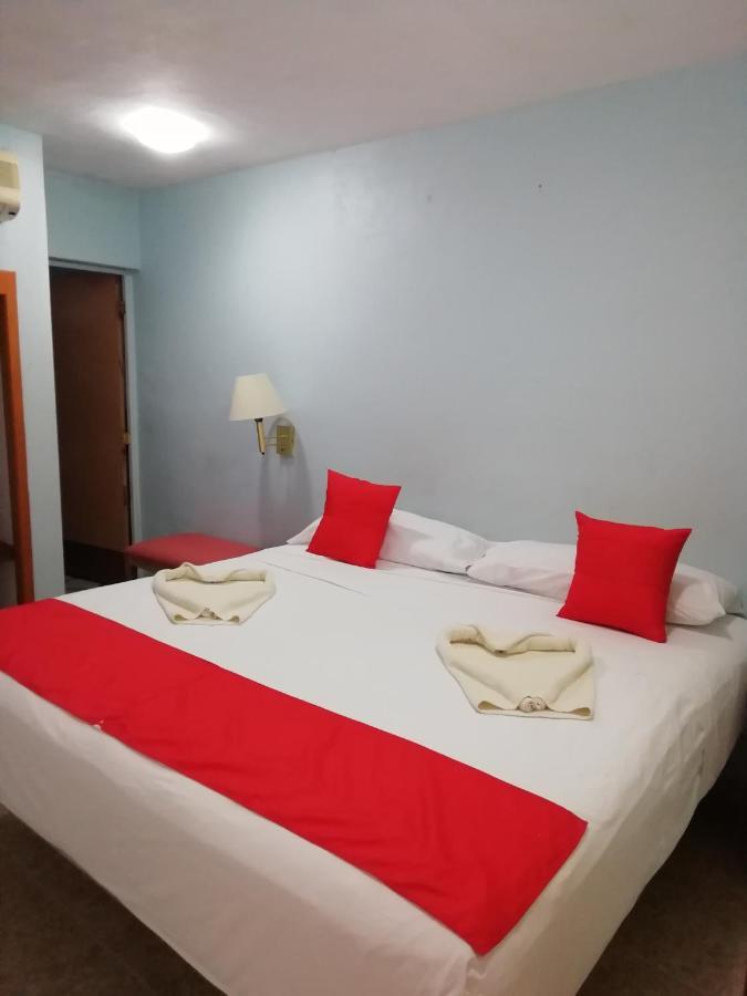 Hotel Gandhi Chetumal Exterior photo
