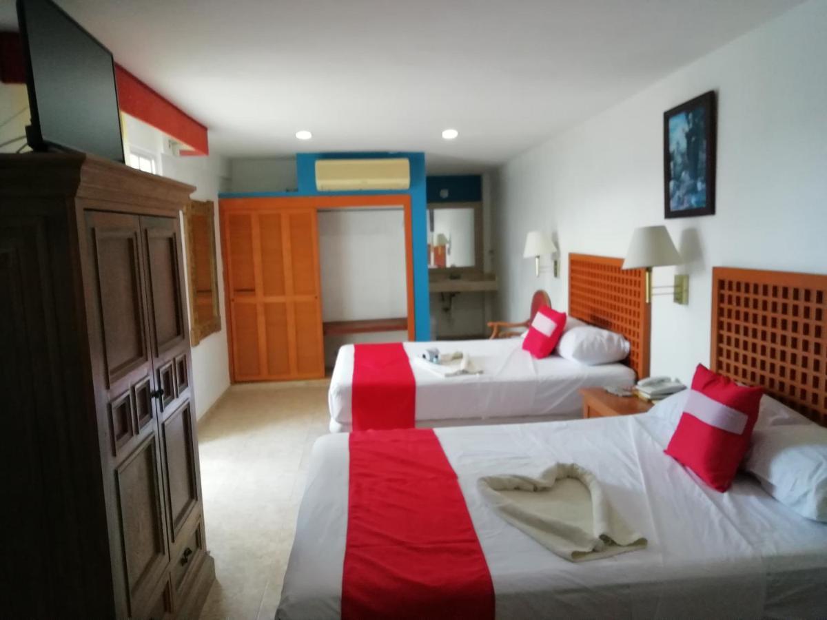 Hotel Gandhi Chetumal Exterior photo